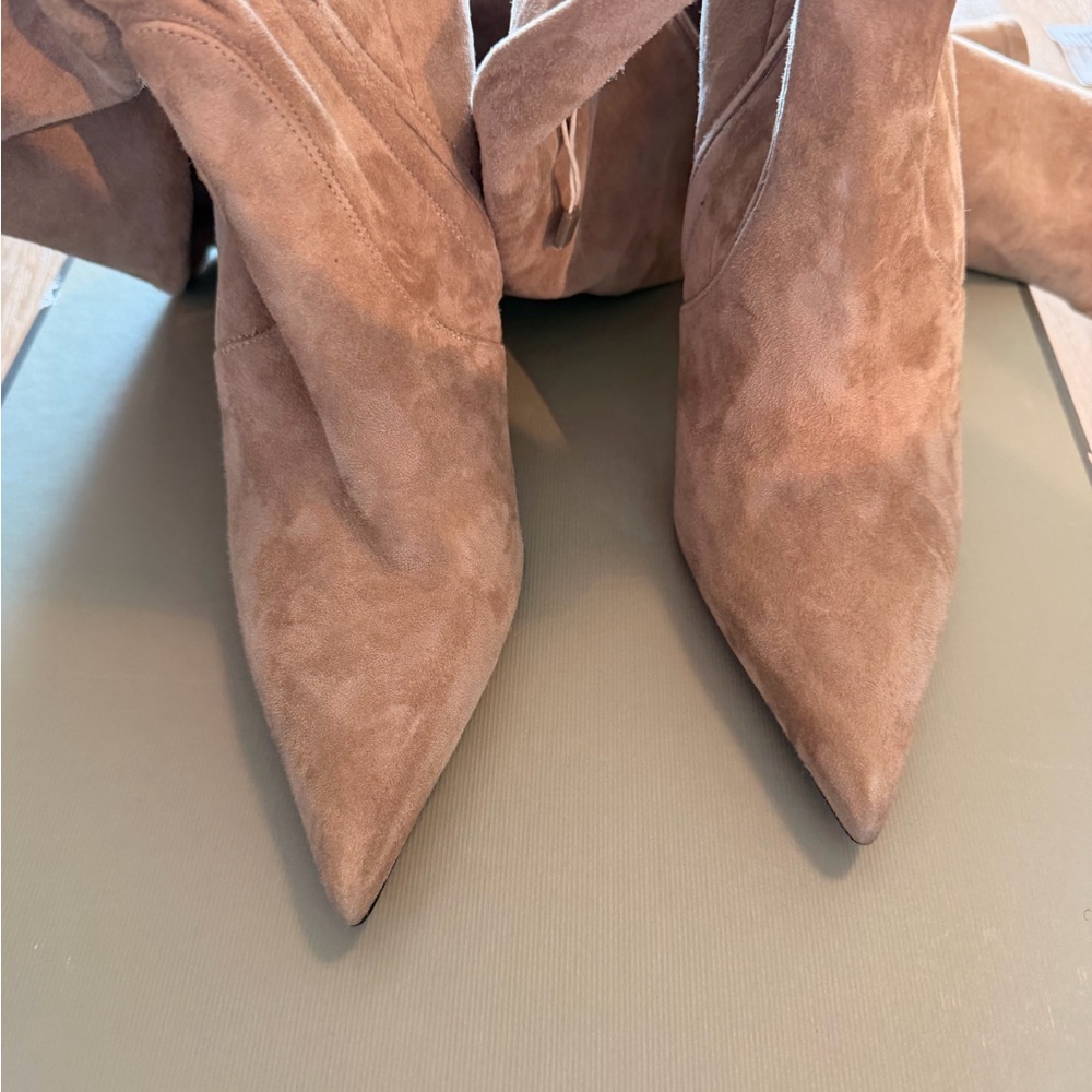 Brand new Tom Ford boots. Size 40 EU, 10 US, leather ( suede ) made in Italy - Picture 8 of 15